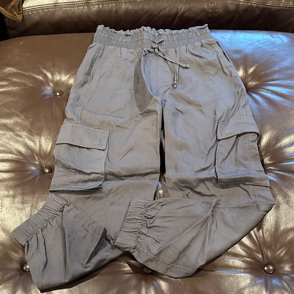 Abercrombie & Fitch Pants - Abercrombie & Fitch Gray Quilted Pants